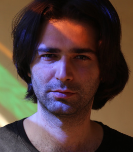 نواب محمودی